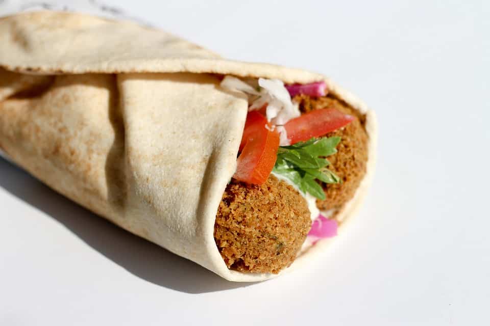 CREA IL TUO FELAFEL